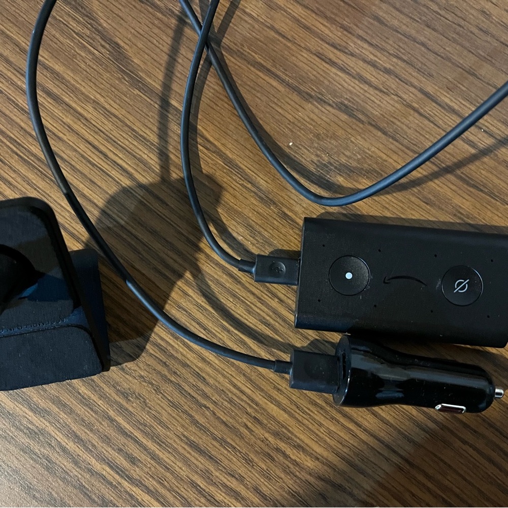 Amazon Echo Auto - Picture 2 of 3